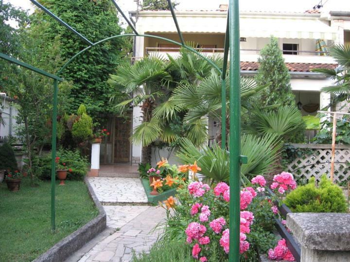 Apartment Jozefina Пореч Экстерьер фото